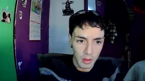 Crisanto online show from May 23, 2:07 am