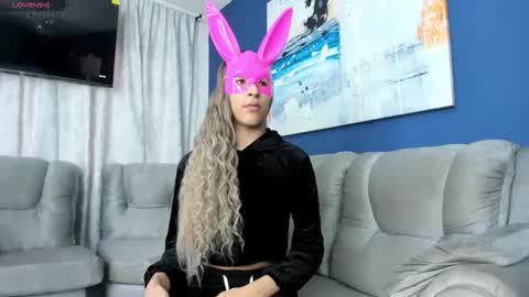 Cris Evanz online show from January 10, 9:09 pm