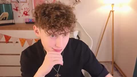 Chris online show from October 29, 3:47 pm