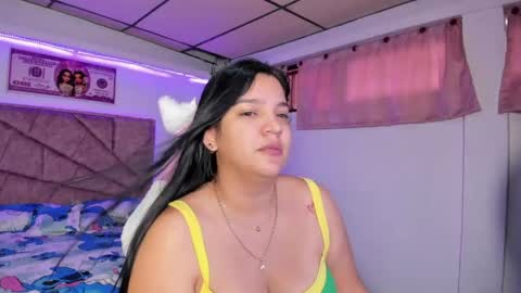 cristal_smith20 online show from April 13, 11:58 am