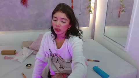 Snapshot of cristinnray chatting on October 4, 11:57 pm Cristin online show from October 4, 11:57 pm