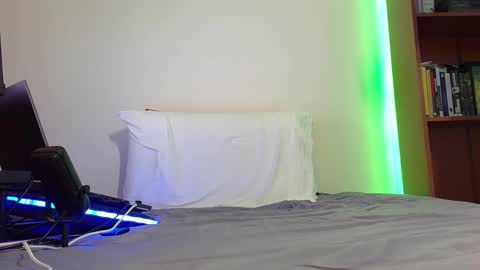 Tell me God  independent model show your respect at all times online show from January 18, 10:19 pm