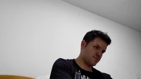 Snapshot of cristopher3042 chatting on February 26, 2:19 am cristopher3042 online show from February 26, 2:19 am