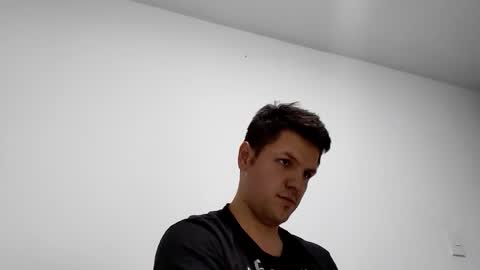 Snapshot of cristopher3042 chatting on February 25, 11:04 pm cristopher3042 online show from February 25, 11:04 pm