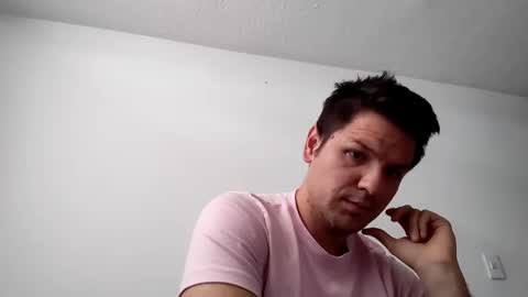 Snapshot of cristopher3042 chatting on March 10, 7:07 pm cristopher3042 online show from March 10, 7:07 pm