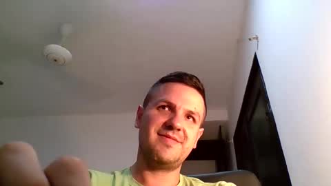 cristopher3042 online show from November 19, 3:06 am