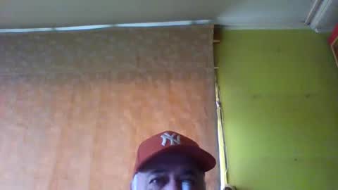 crmperez online show from October 23, 8:21 pm