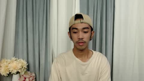 crocodale online show from April 16, 1:38 am