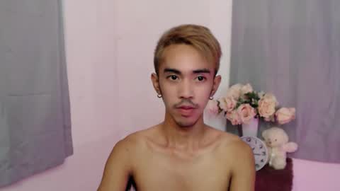 crocodale online show from October 26, 9:47 pm