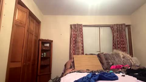 crossdresser4u1971 online show from February 16, 9:37 am