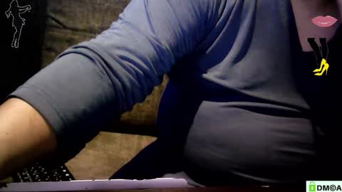 Linda Cross online show from October 23, 2:46 am