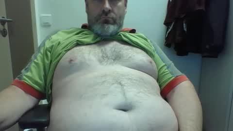 Crouch1 online show from October 15, 7:42 am