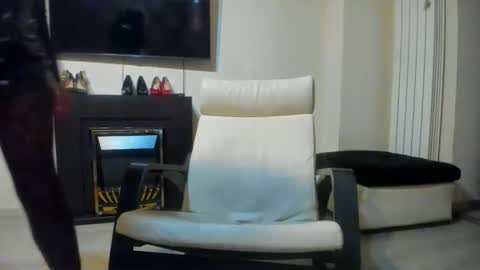 Cruella4losers online show from September 27, 9:34 pm