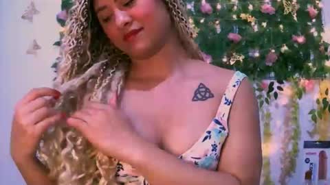 crysrus online show from November 22, 2:10 am