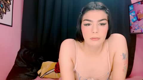 Snapshot of crystal420_ chatting on October 25, 4:35 am Instagram cristal espinosa1 online show from October 25, 4:35 am