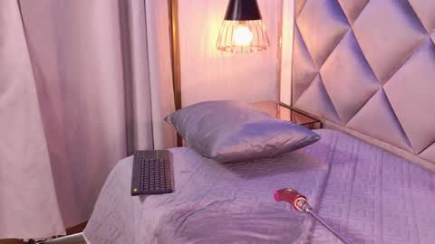 crystal_gilton online show from May 23, 8:16 pm