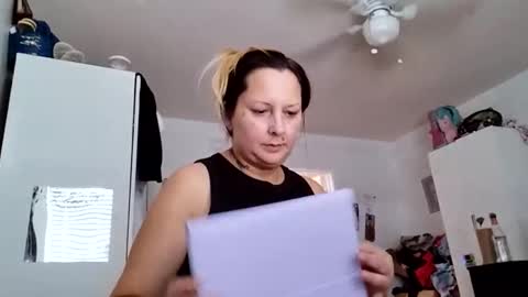 crystalbarbie214 online show from January 7, 7:30 pm