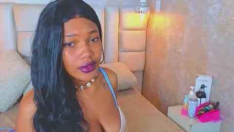 Crystal online show from February 25, 9:51 pm