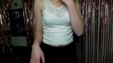 Stella online show from November 22, 7:29 am