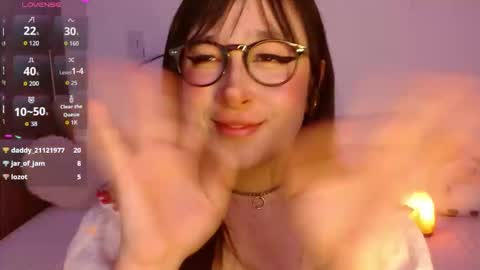 Olivia  online show from November 18, 12:35 am