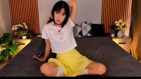 crystall0ve online show from June 22, 2:35 pm
