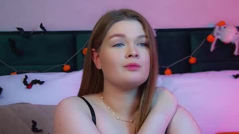 Crystal online show from October 25, 11:20 am