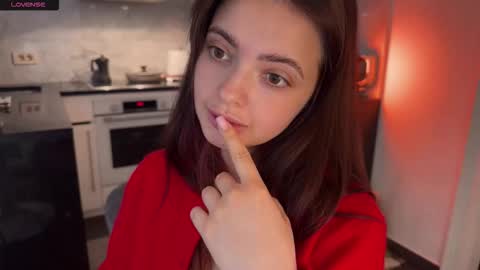 crystalnova_ online show from February 17, 1:54 pm