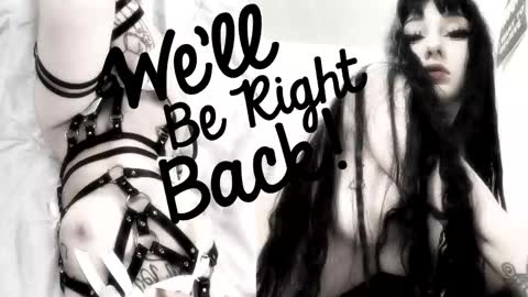 Sasha    Make me moan with patterns   good music here  online show from December 14, 11:27 am