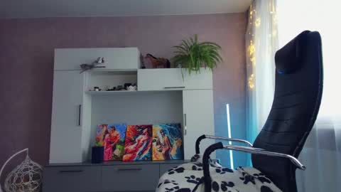 Alexia online show from March 6, 5:46 am