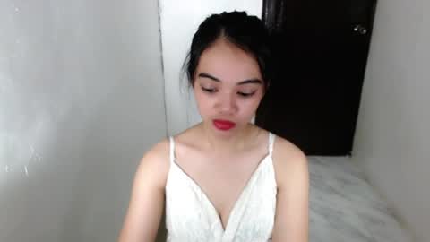 cuddlepunk_bubble online show from May 10, 8:37 pm