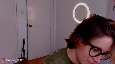 Leonela online show from December 19, 6:36 pm