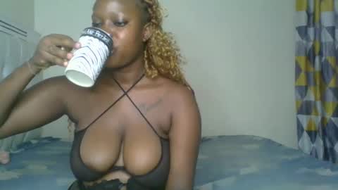 Snapshot of cum_central chatting on March 12, 12:15 pm cum_central online show from March 12, 12:15 pm