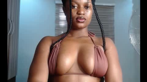Snapshot of cum_ebony_petitxx chatting on September 22, 8:07 am cath online show from September 22, 8:07 am