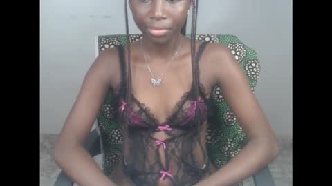 Snapshot of cum_ebony_xsecret chatting on October 9, 8:53 am sophie online show from October 9, 8:53 am