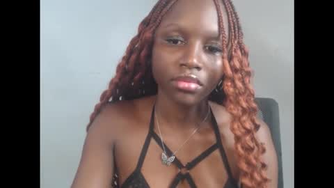 sophie online show from November 13, 7:44 am