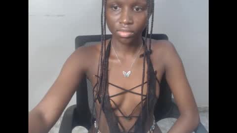 Snapshot of cum_ebony_xsecret chatting on September 24, 9:16 am sophie online show from September 24, 9:16 am