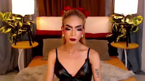 cum_ofdesire online show from May 25, 9:15 am