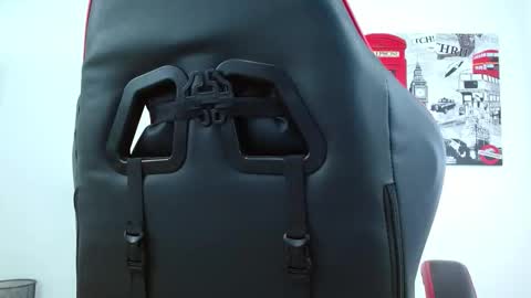 cumandres online show from October 18, 2:43 pm