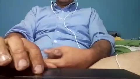 cumbian_chero online show from July 29, 5:51 am