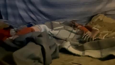 Cumoncam online show from March 9, 5:00 am