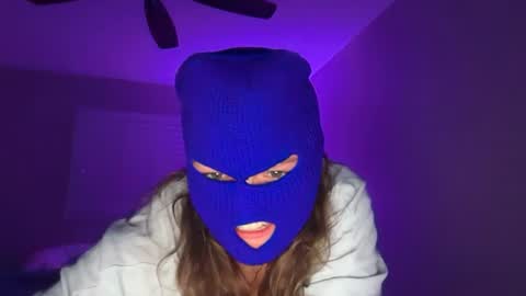 cummiegummie online show from June 18, 4:18 am