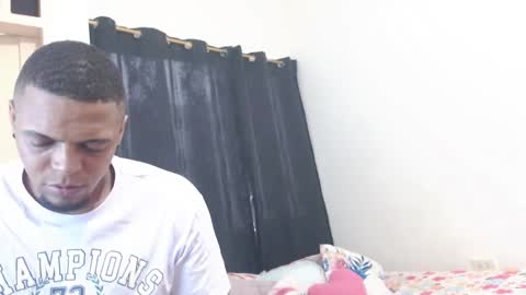 dominic and julieta... independent models online show from January 9, 12:11 pm