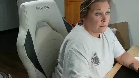 curious couple online show from February 6, 9:17 pm