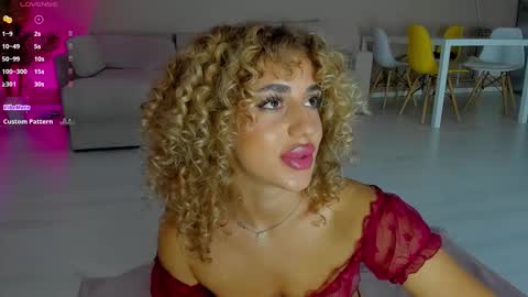 Antonia online show from October 1, 7:40 am