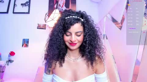 Snapshot of curlyrose_ chatting on March 11, 9:15 pm Rose online show from March 11, 9:15 pm