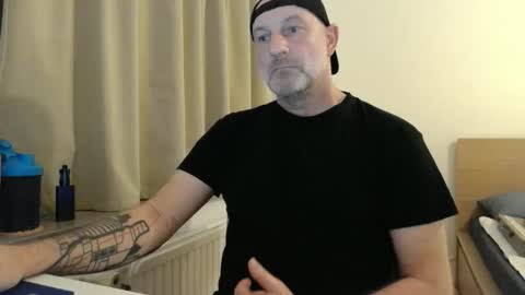 Curman85 online show from September 29, 11:04 pm