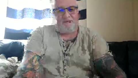 curtus14 online show from December 4, 11:46 am