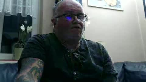 curtus14 online show from November 26, 9:33 pm