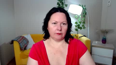 curvy_girlz online show from November 18, 4:21 pm