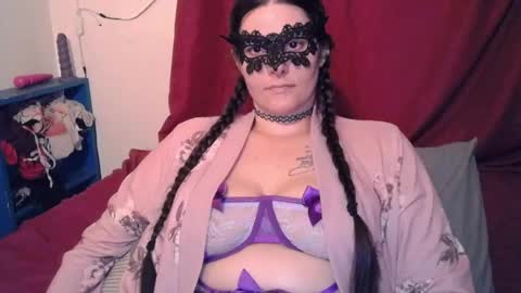 Celine Fawe online show from April 11, 1:54 am